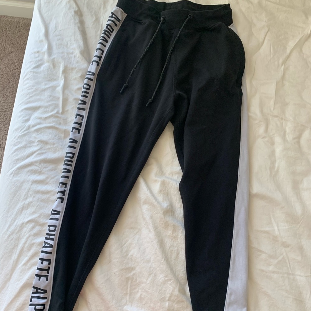 Alphalete joggers